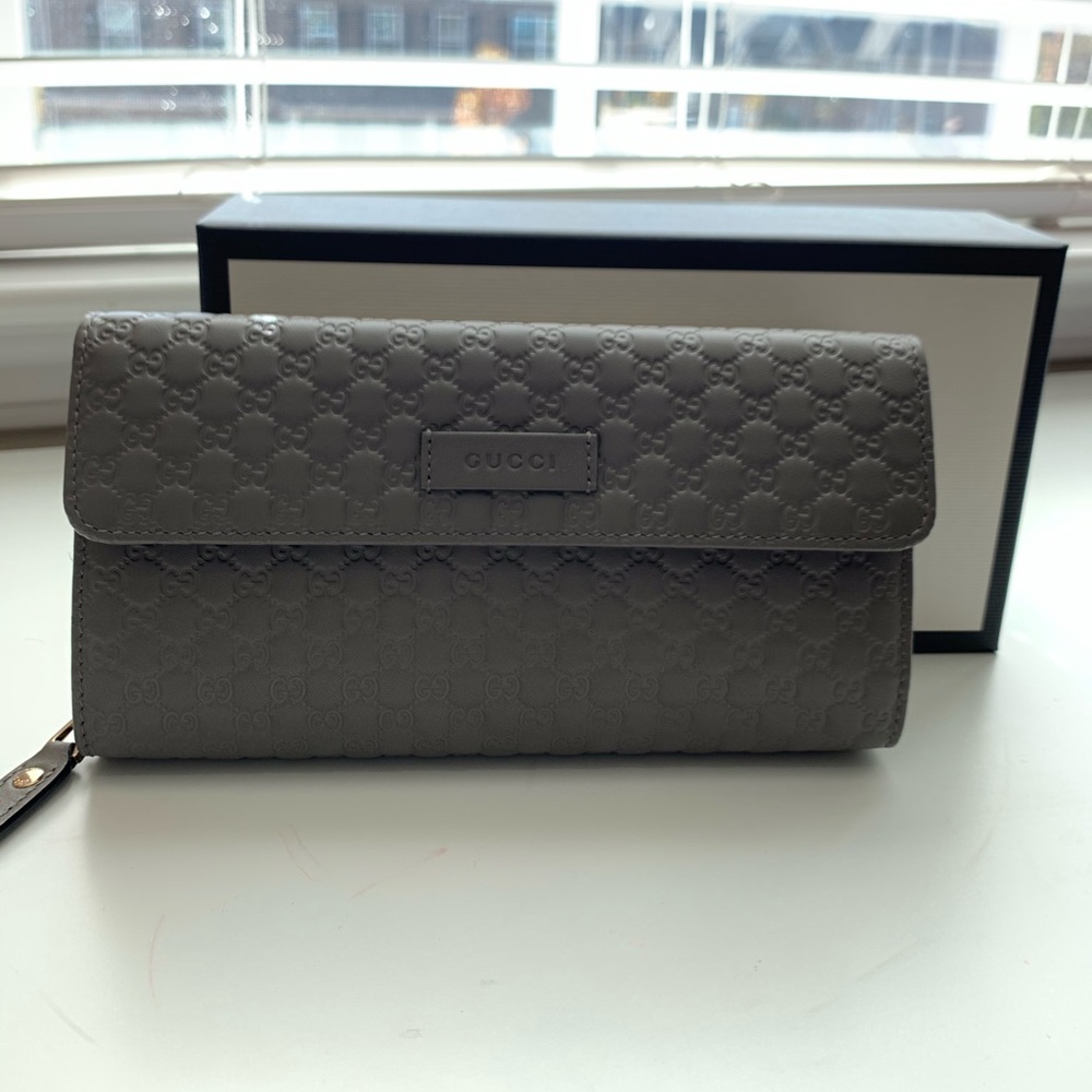 Brand New Grey Gucci Wallet